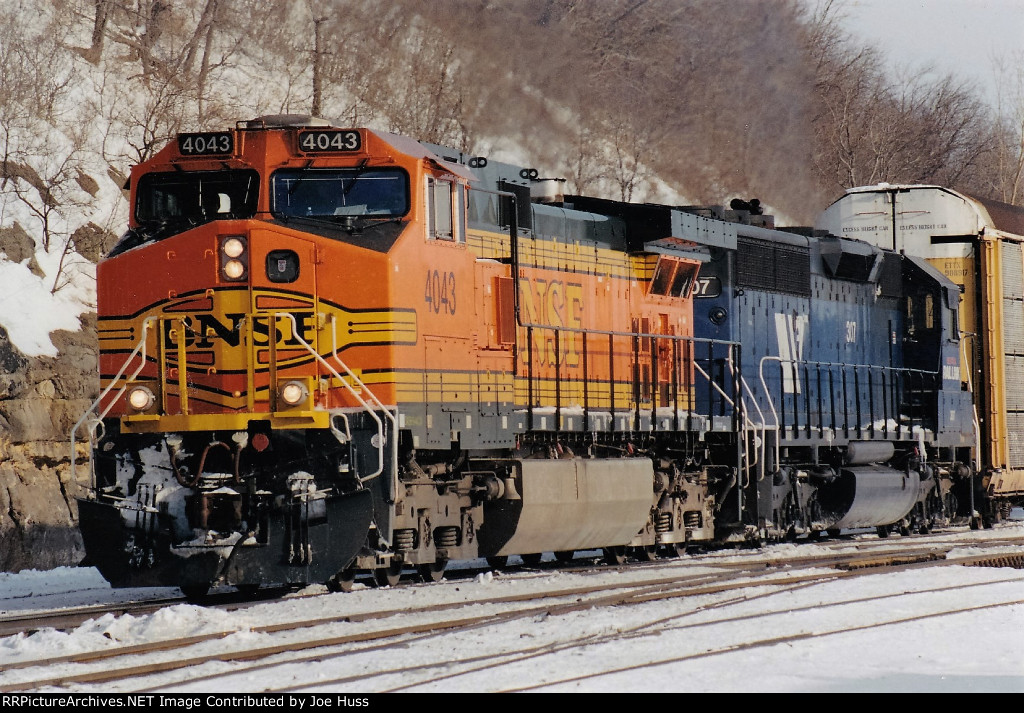 BNSF 4043 West